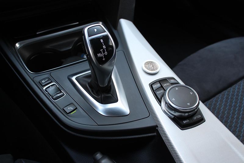 BMW Řada 4 420d xDrive Gran Coupé - fotka 16 z 24