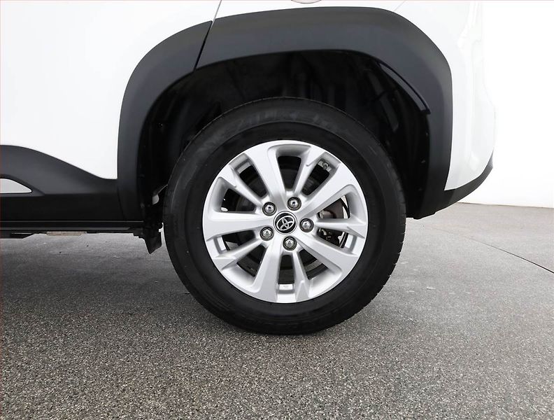 Toyota Yaris Cross (2023) 1.5 VVT-iE E-Four - fotka 19 z 19