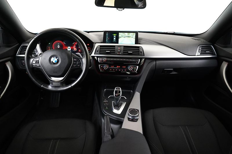 BMW Řada 4 - fotka 5 z 26