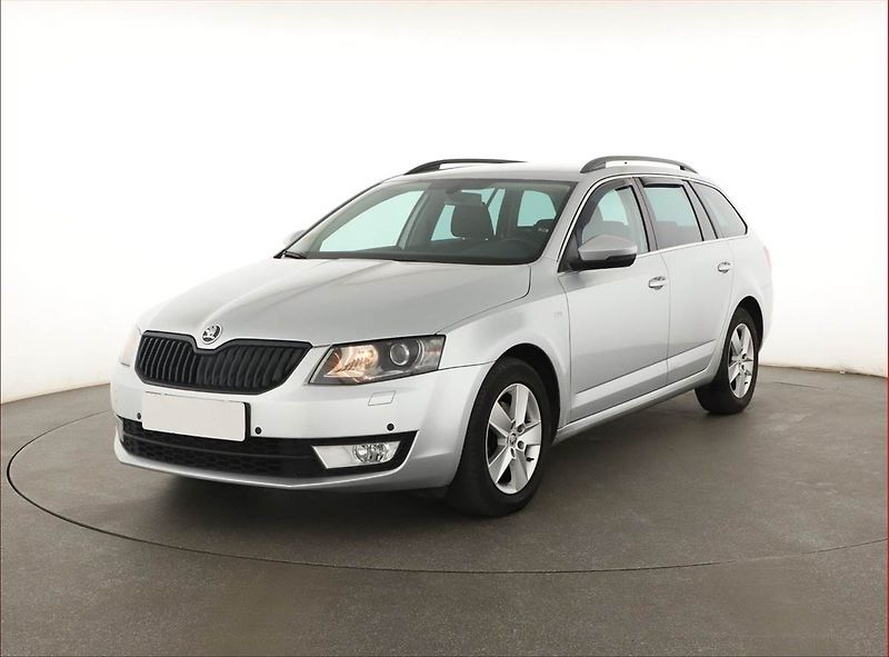 Škoda Octavia (2015) Edition 2.0 TDI, Automat, Navi - fotka 2 z 20