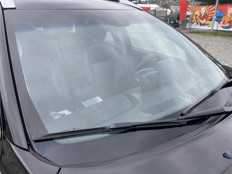 Volvo XC90 2.5TDi D5 200PS 7M 196000KM 1A - fotka 68 z 161