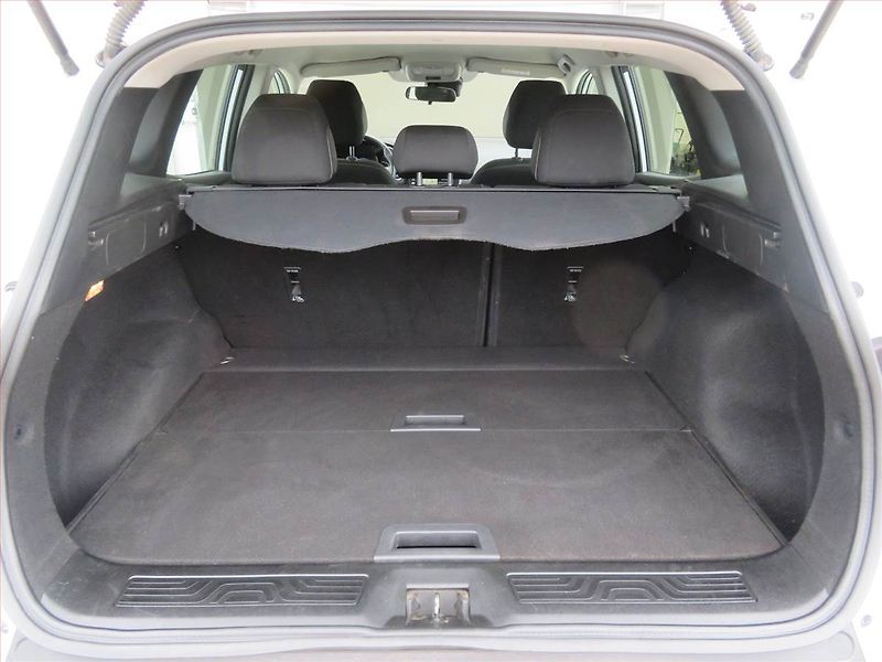 Renault Kadjar (2018) 1.2 TCe, Serv.kniha, Navi - fotka 14 z 16