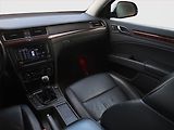 Škoda Superb (2014) 1.6 TDI, Xenony, Tempomat - náhled 8
