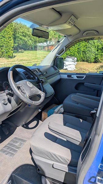 Volkswagen Multivan (2007) - fotka 18 z 39