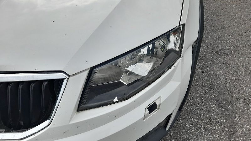Škoda Octavia scout 4x4 DSG - fotka 12 z 44