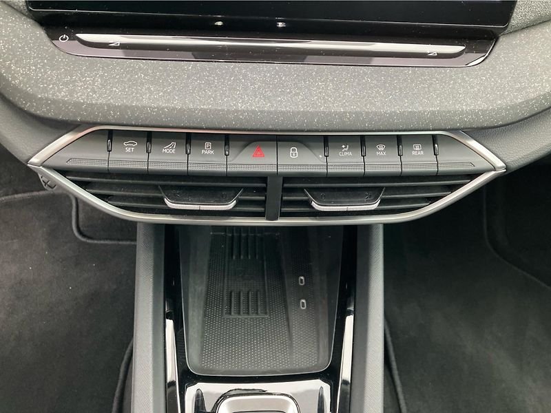 Škoda Octavia 2.0TDI 110 kW DSG TOP SELECTIO - fotka 20 z 30