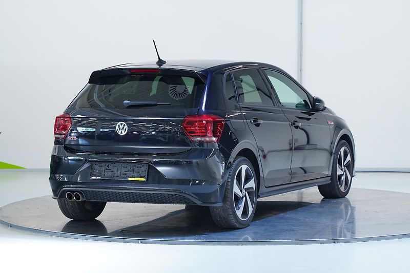 Volkswagen Polo - fotka 2 z 26