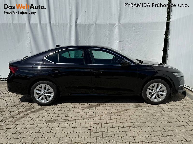 Škoda Octavia (2025) 1.5 TSI 110 kW e-Tec Top Selec - fotka 6 z 23
