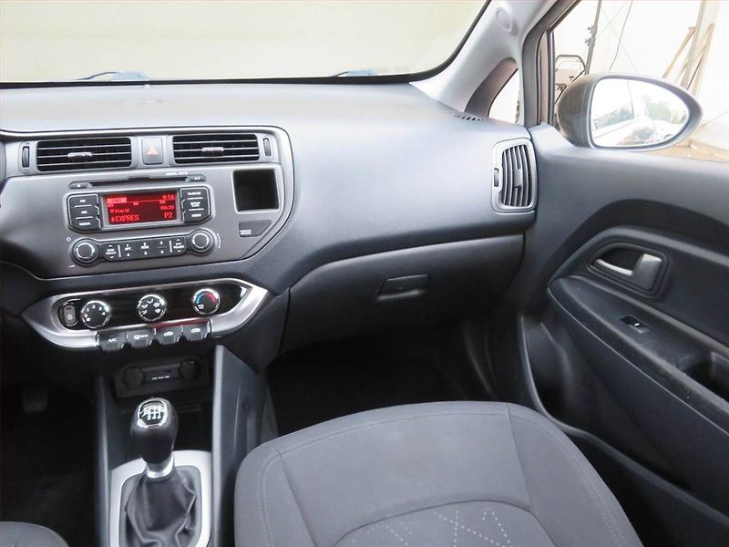 Kia Rio (2011) 1.4 CVVT, Serv.kniha - fotka 8 z 14