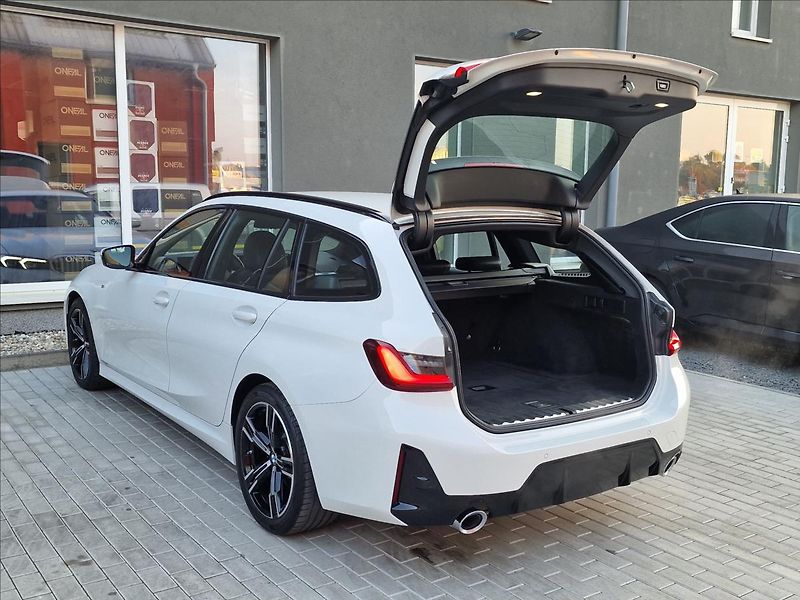 BMW Řada 3 320d xDrive M-Sport,ČR,1.Maj. - fotka 41 z 50