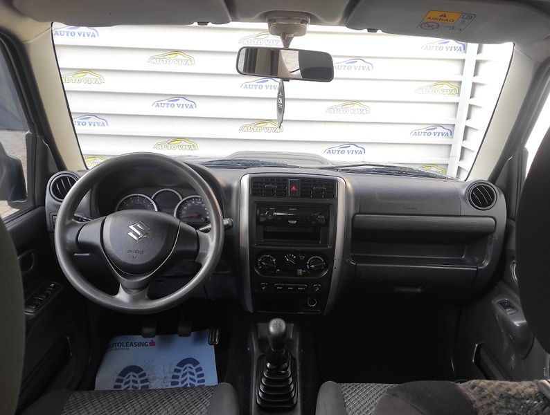 Suzuki Jimny 1,3DOHC 16V 62kW,4x4,Face,TZ - fotka 10 z 26