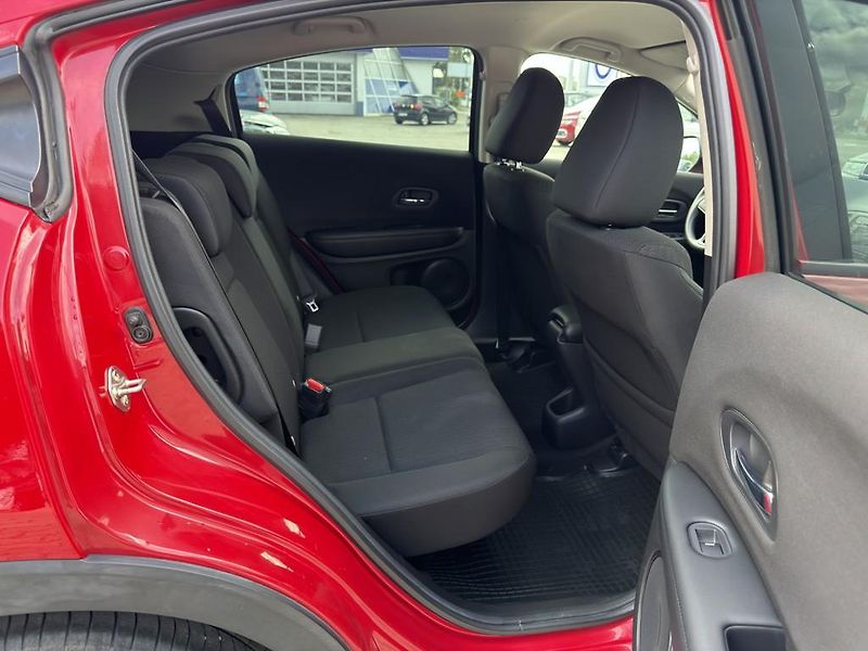 Honda HR-V 1.5 i-VTEC 96 kW 37tkm ČR - fotka 10 z 27