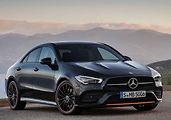 Nejlevnější třídveřové kupé je Mercedes CLA. Prodává se od 752 620 Kč