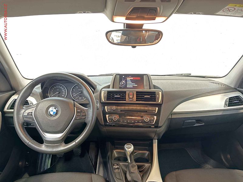 BMW Řada 1 (2017) 2.0 D, AC, STK5/28 - fotka 8 z 16