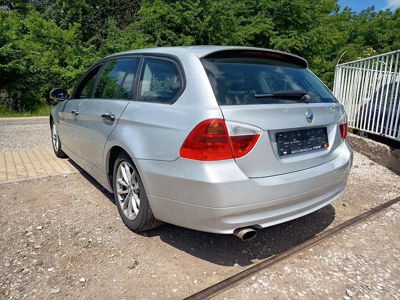 BMW Řada 7 (2006) 2.0 95kw - fotka 16 z 49