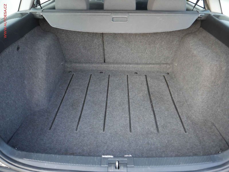 Škoda Octavia (2007) 1.6i, ČR, servis.kniha - fotka 8 z 16