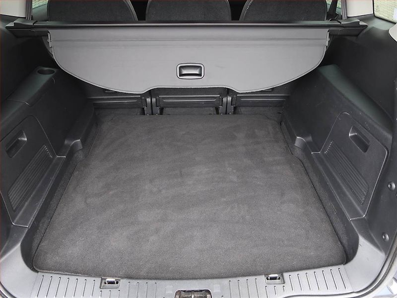 Ford S-MAX (2011) Titanium 2.0 TDCi, Navi - fotka 13 z 18