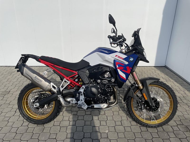 BMW (2026) F 900 GS - fotka 2 z 12