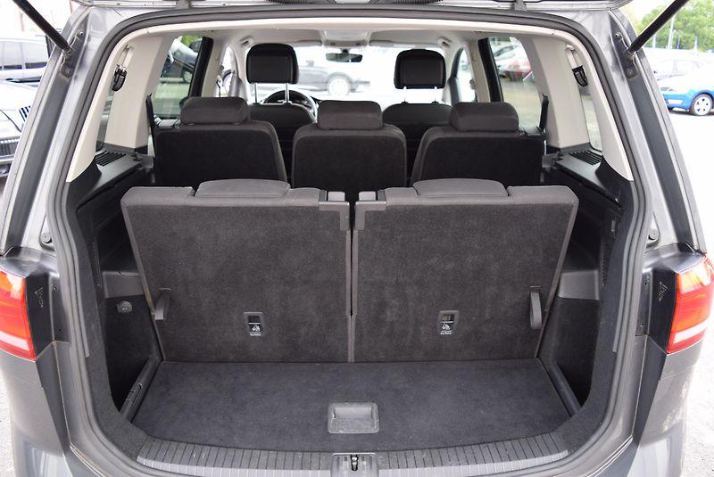 Volkswagen Touran (2017) 1.4TSI 110kw 7MÍST CLBMT APP  - fotka 9 z 46