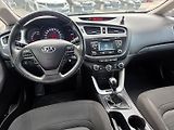 Kia Ceed (2015) 1.4 i TOP STAV - náhled 13