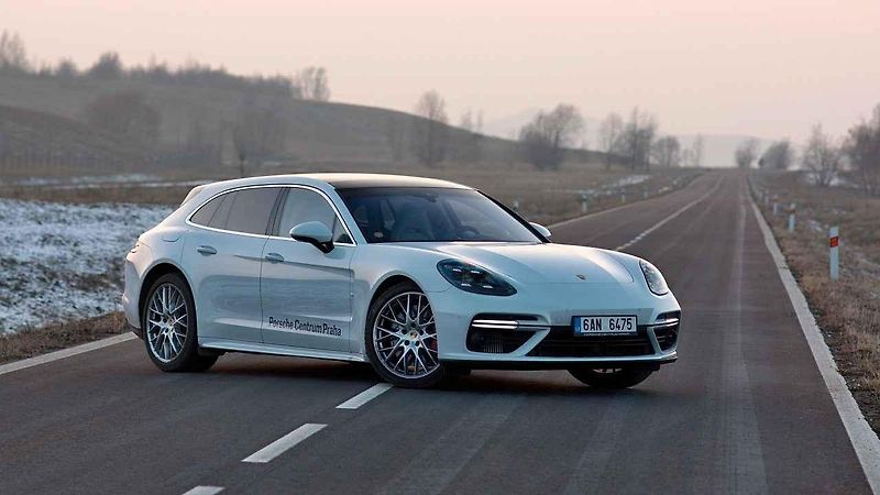 Porsche Panamera Turbo Sport Turismo.