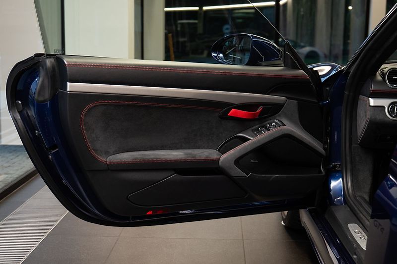 Porsche Cayman 718 GT4 BOSE/Alcantara/Manuál - fotka 7 z 18