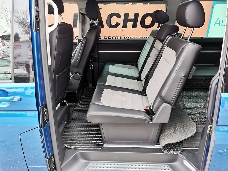 Volkswagen Multivan (2024) 2.0TDi 150kw DSG 4x4 ČR Highli - fotka 17 z 27