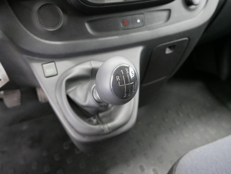 Opel Vivaro - fotka 22 z 24