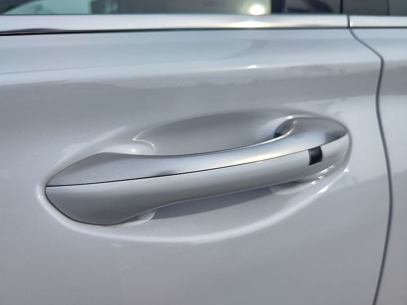 Hyundai Santa Fe 2.2 TDCI/142kW Style Premium - fotka 12 z 38