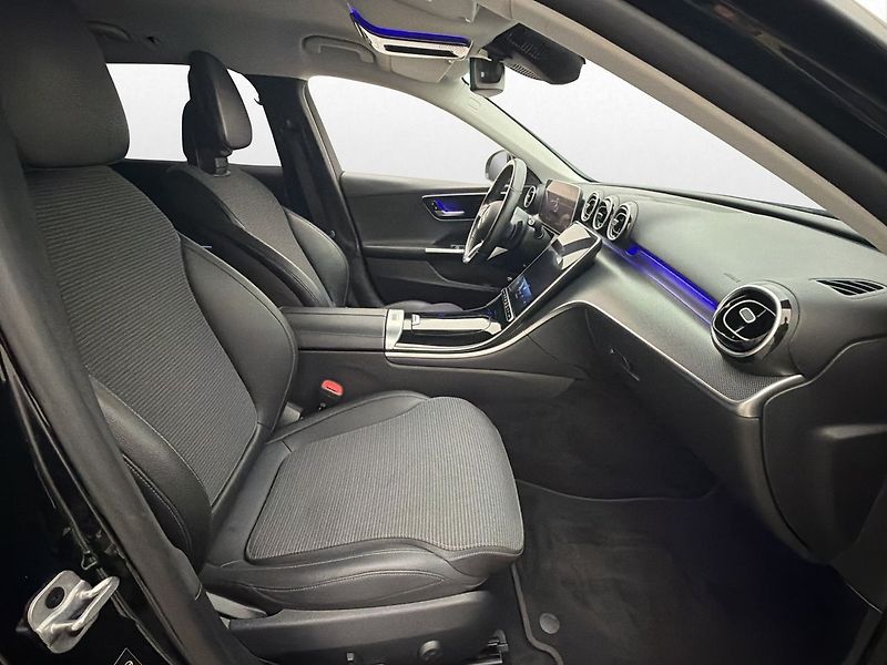 Mercedes-Benz Třídy C 300e Kamera Tažné - fotka 26 z 35