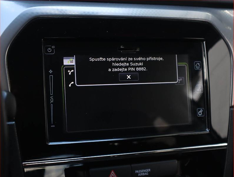 Suzuki Vitara (2016) 1.6 VVT, 4X4, Serv.kniha - fotka 16 z 18
