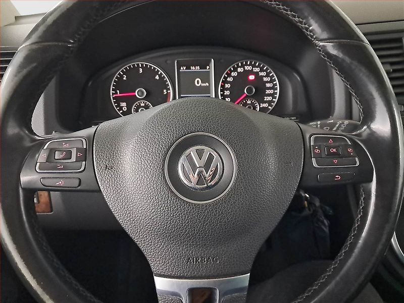 Volkswagen Multivan (2010) Highline 2.0 TDI 4Motion - fotka 17 z 19