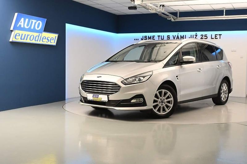 Ford S-MAX (2023) 2.5 140 KW FHEV Tažné Kamera D - fotka 2 z 31