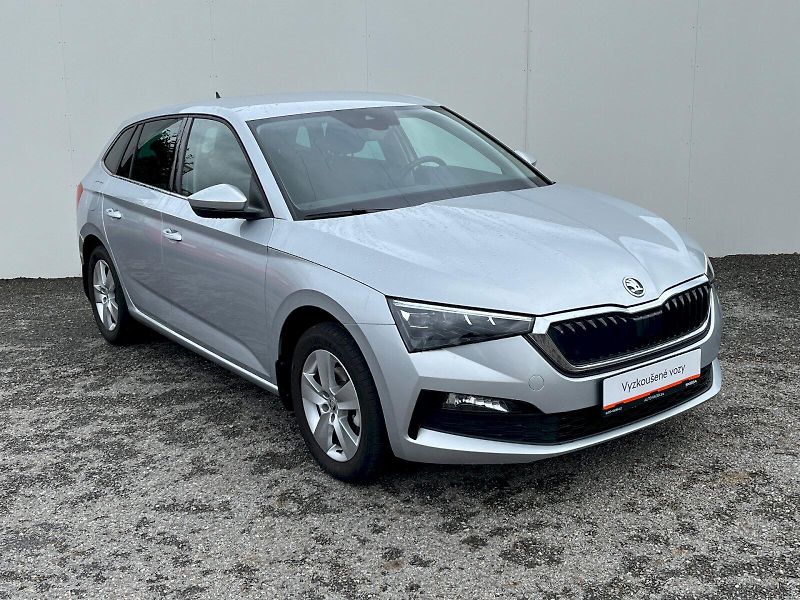 Škoda Scala (2022) 1.5 TSI 110kW Style - fotka 17 z 27