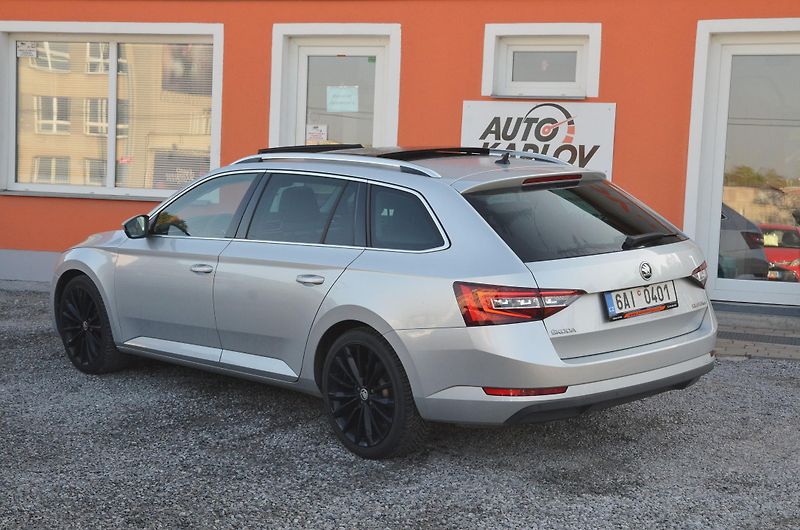 Škoda Superb (2017) 1.8 TSi DSG STYLE / ČR / PANO - fotka 4 z 46