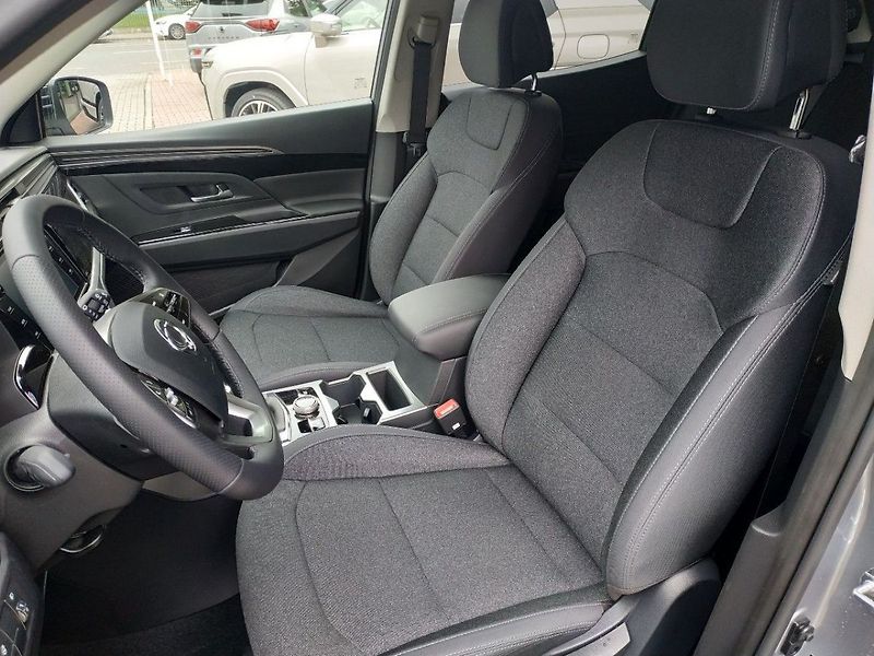 KGM Korando 1.5T, SMART,4WD, MT, SKLADEM - fotka 13 z 37