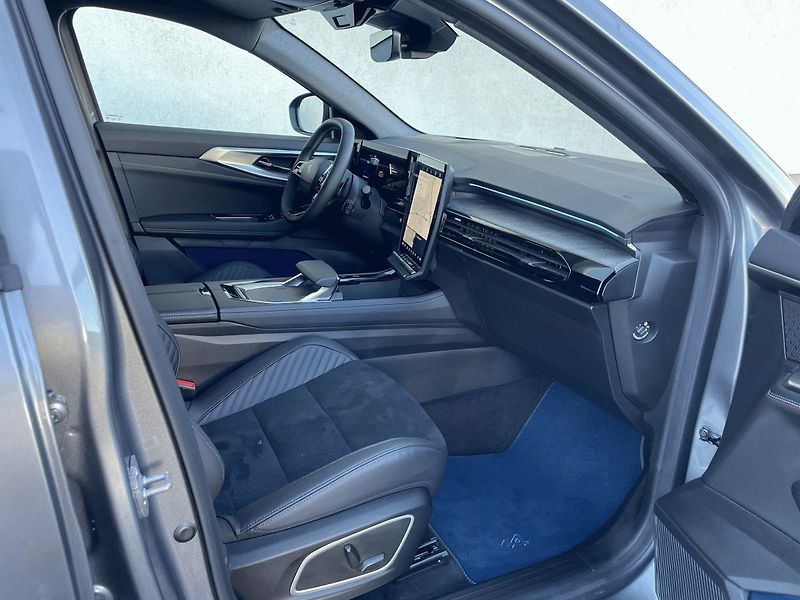 Renault Rafale (2025) esprit Alpine E-Tech full hybr - fotka 7 z 19