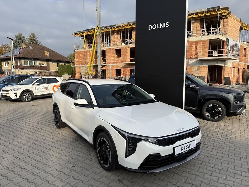 Kia K4 Sportswagon (2026) EXCLUSIVE 1.6 T-GDI 7DCT ALU17 - fotka 6 z 18