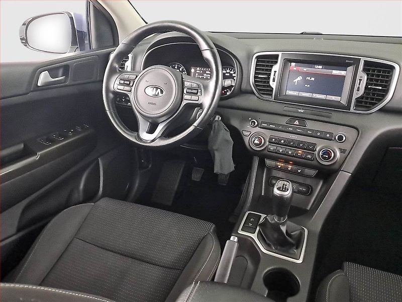 Kia Sportage (2017) 1.6 GDI, Navi, Tempomat - fotka 7 z 22