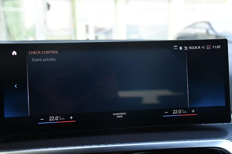 BMW Řada 3 320d M-SPORT xD TAŽNÉ ČR  - fotka 39 z 51