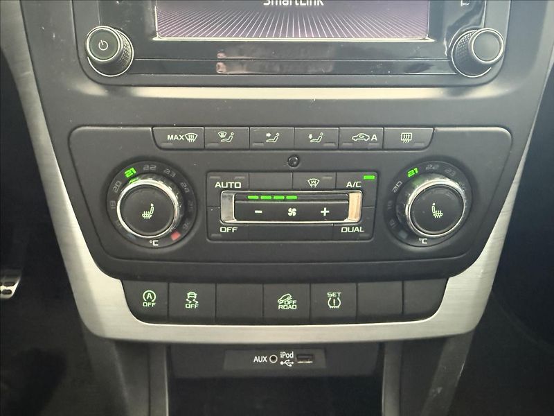 Škoda Yeti 2,0   TDI 81kW,4x4,SERVISKA,TA - fotka 20 z 29