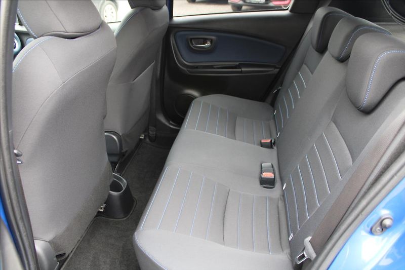 Toyota Yaris 1,5 VVT-i  ČR,A/T,SELECTION - fotka 10 z 29