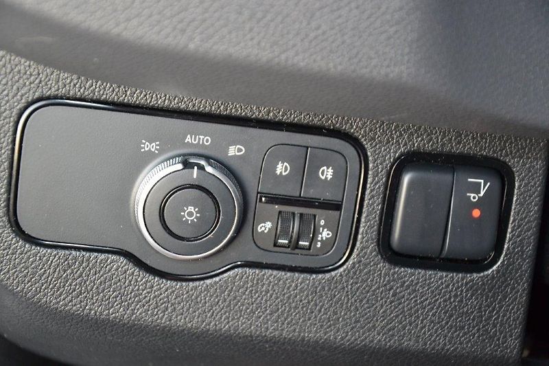 Mercedes-Benz Sprinter 317 hydr. čelo velká výbava  - fotka 11 z 51