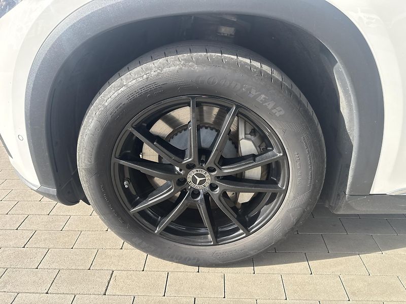 Mercedes-Benz EQS (2023) EQS 450 4MATIC SUV - fotka 17 z 54