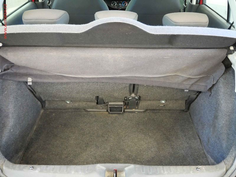 Nissan Micra (2009) 1.2i, Klima - fotka 7 z 18