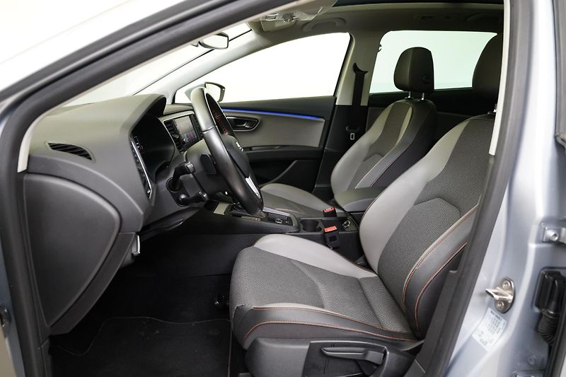 Seat Leon - fotka 11 z 27
