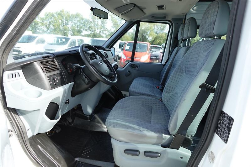 Ford Transit 2,2 TDCI  L3H3 9MÍST BUS KLIMA - fotka 21 z 29