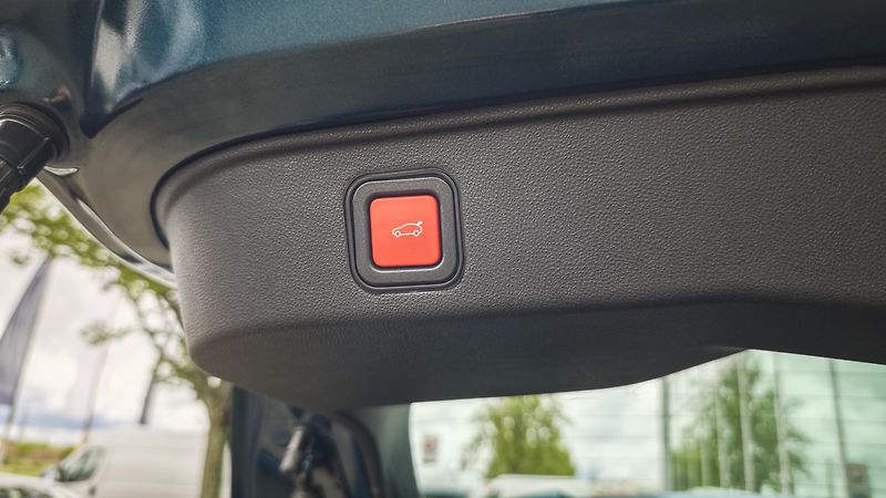 Alfa Romeo Junior (2026)  1,2 T 145 PS automat - fotka 17 z 37