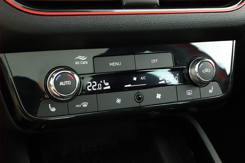 Škoda Kamiq (2025) 1.0 TSI, MONTE CARLO, AUTOMAT - fotka 18 z 21