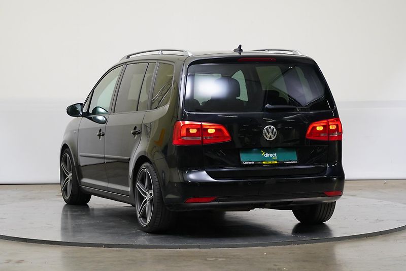 Volkswagen Touran - fotka 7 z 24